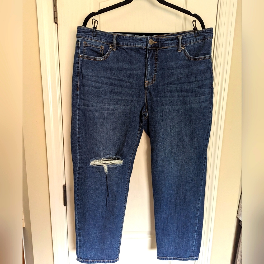 Sofia Jeans Women's Bagi Boyfriend Mid-Rise Distressed Jeans